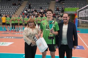 Piotr Szereda i Ewa Gutowska obok kapitana drużyny Green Volley Frydek-Místek