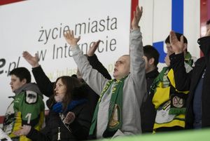 Klub Kibica podczas dopingu.