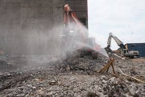 Prace rozbiórkowe na terenie Łaźni Moszczenica