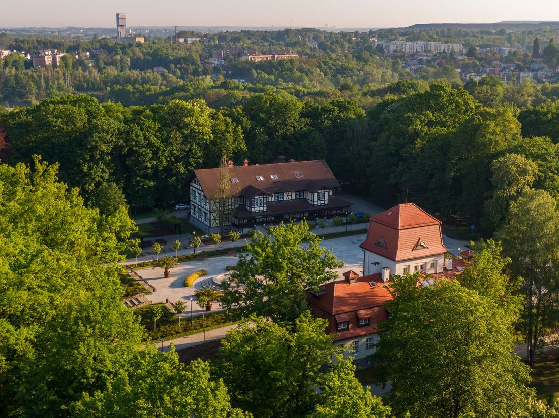 Zdrój z ujęcia dronem 