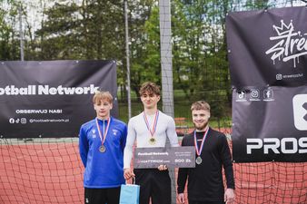 Pierwsza trójka na zdjęciu 