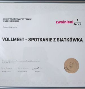 zdjęcie dyplomu 