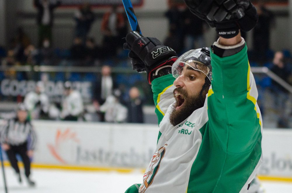 Radość Romana Raca po zdobyciu gola.