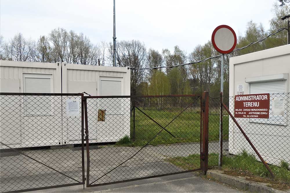 Przedstawia ogrzewalnię przy ul. Północnej.