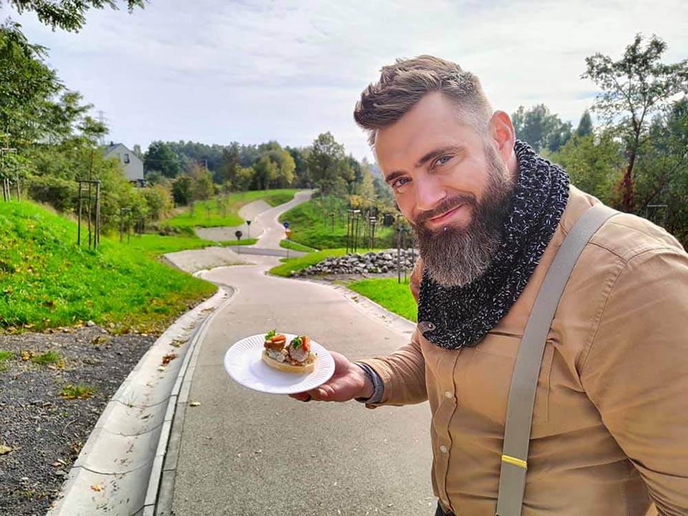 Adam Borowicz prezentuje "żelazną klapsznitę"