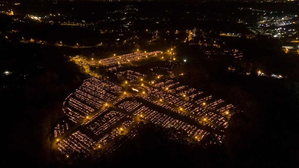 widok z lotu ptaka na cmentarz w Jastrzębiu-Zdroju