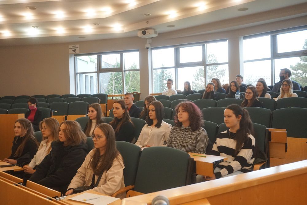 sesja inauguracyjna młodzieżowej rady miasta