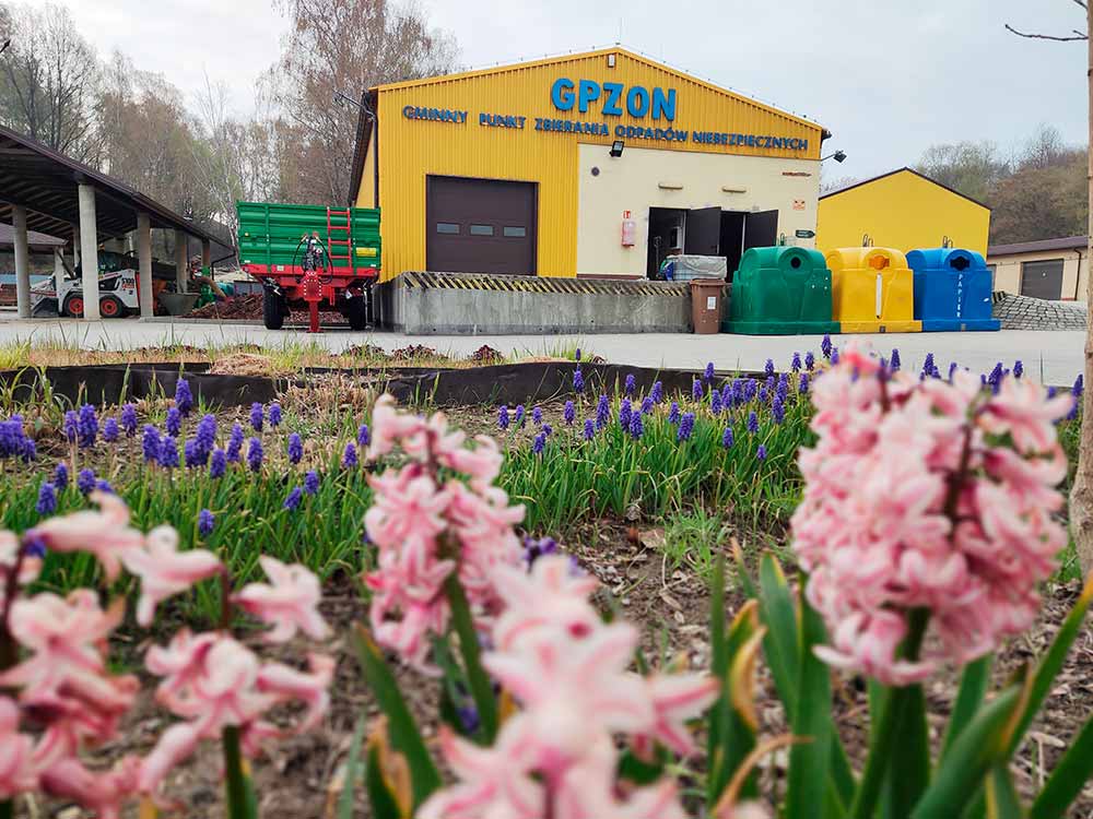 Zdjęcie przedstawia budynek GPZON.