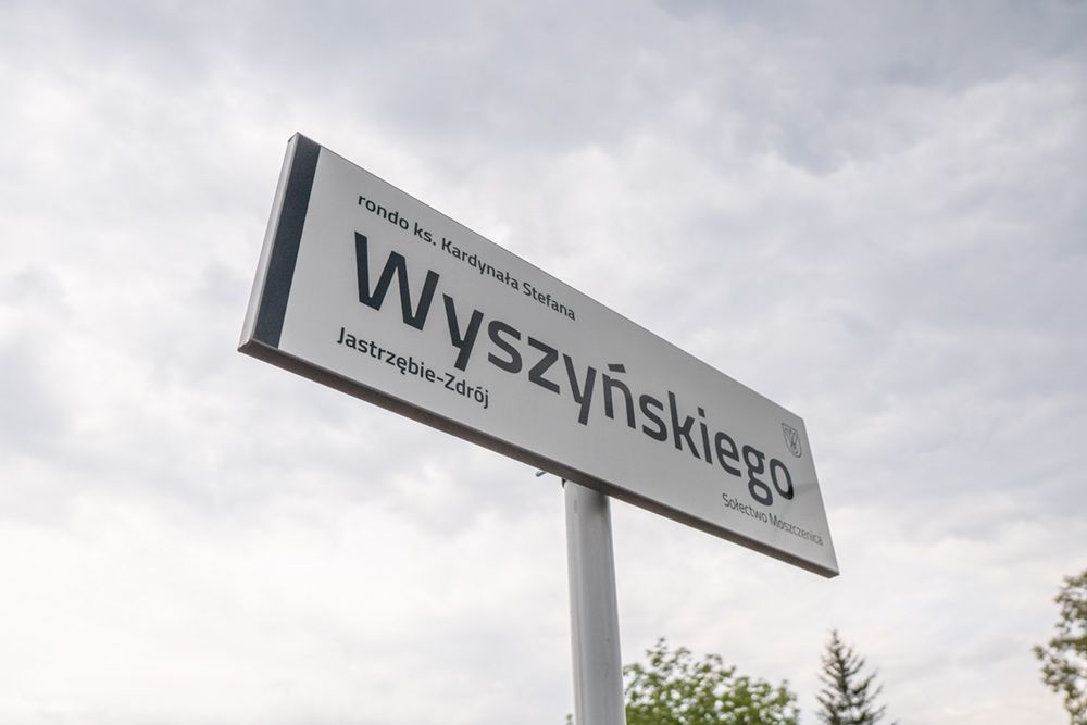 Zdjęcie tabliczki z nazwą.