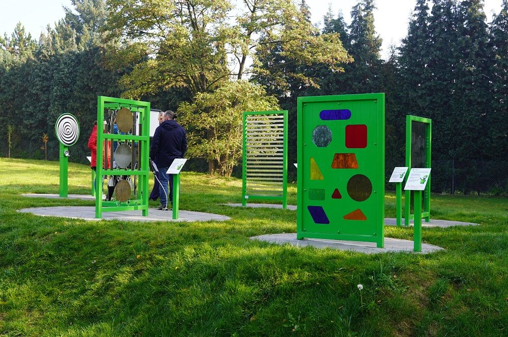 Plac zabaw przy starej szkole SP18.