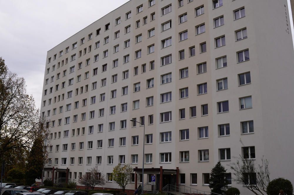 Zdjęcie przedstawia wyremontowany budynek przy ul. Miodowej 1-3.