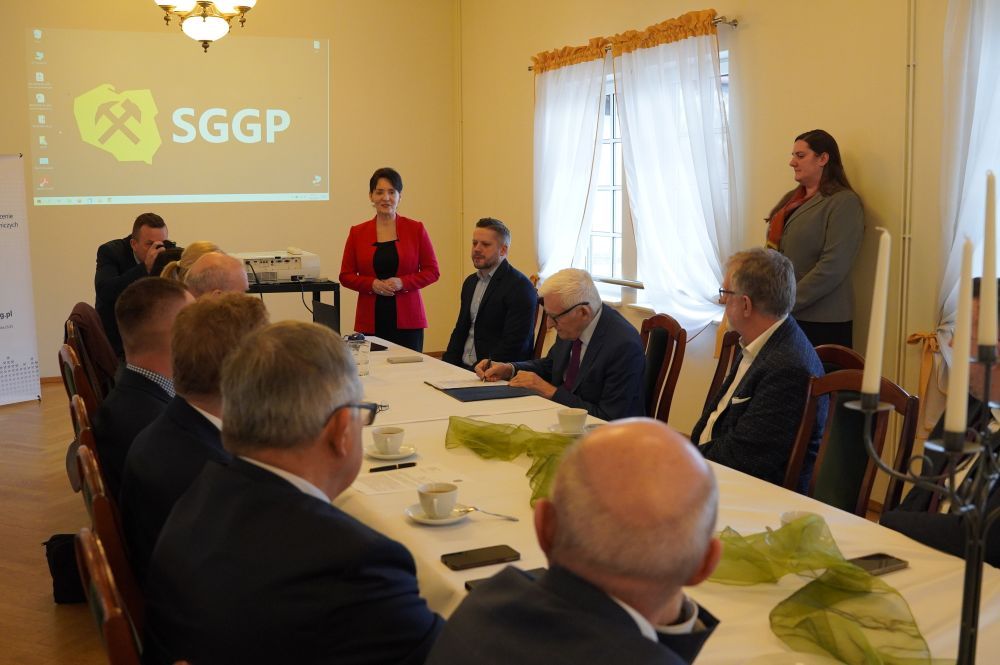 Zdjęcie przedstawia spotkanie SGGP.