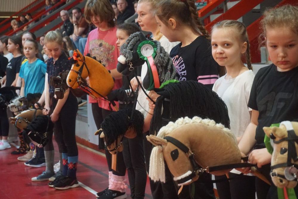uczestniczki zawodów HobbyHorse