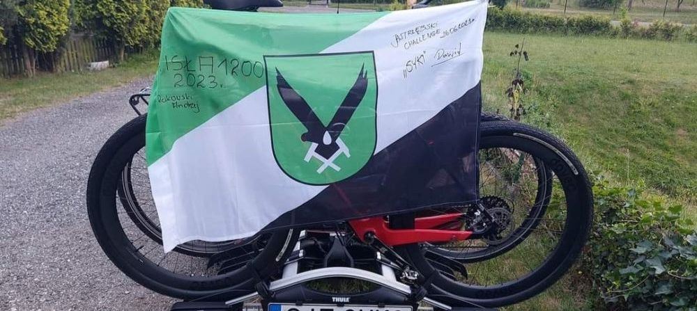 rowery z flagą miasta 