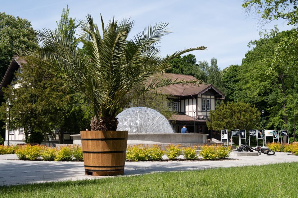 Zdjęcie przedstawia Park Zdrojowy.