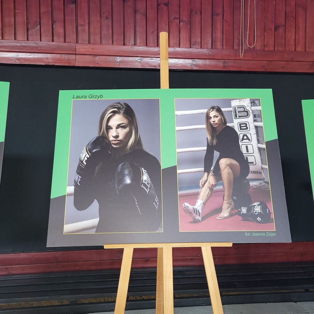 Zdjęcie przedstawia fotografie mistrzów sportu.