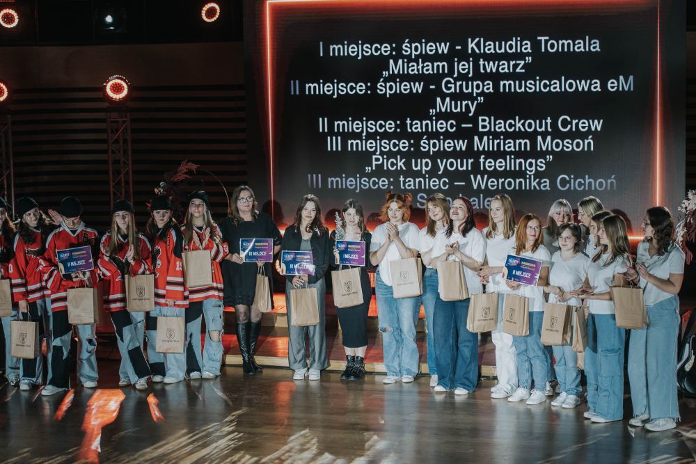 Zdjęcie przedstawia galę finałową konkursu "Talenty Miasta"