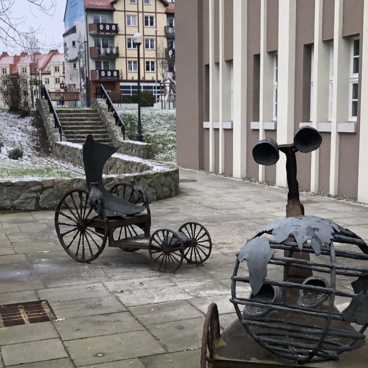 Zdjęcia nowej wystawy o nazwie "Cywilizacja".