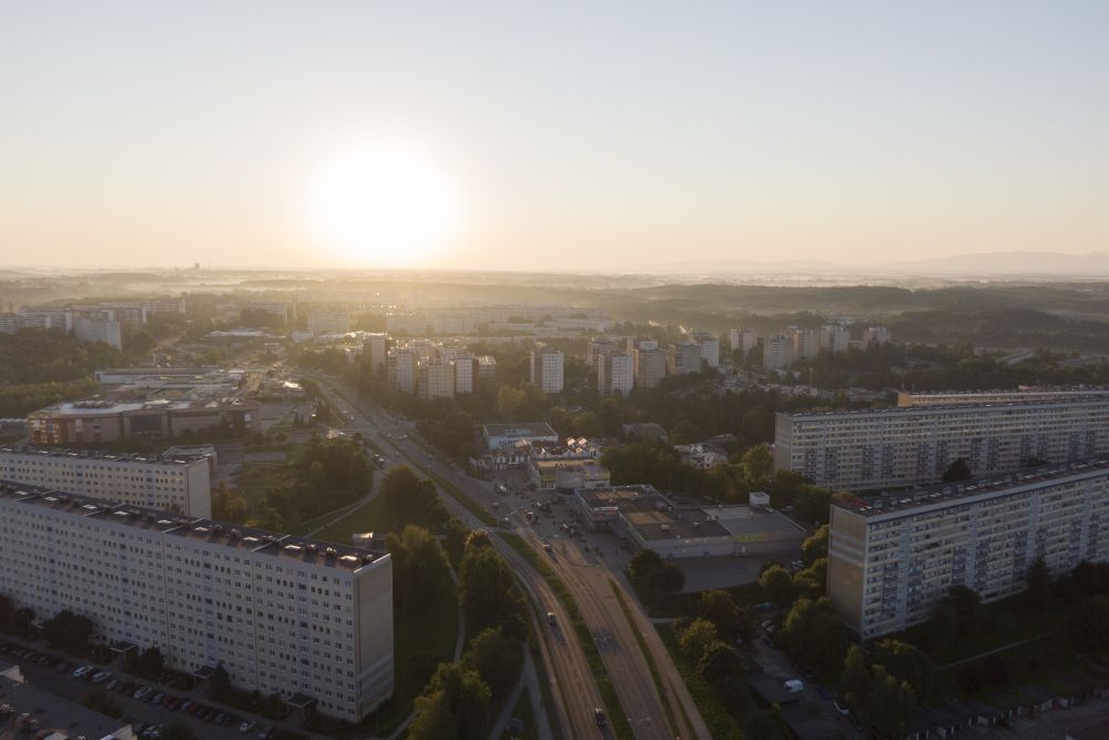 Zdjęcie przedstawia Jastrzębie-Zdrój z lotu ptaka.