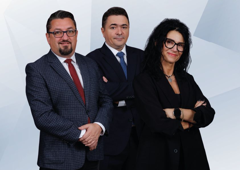 Zdjęcie przedstawia skład nowego klubu.