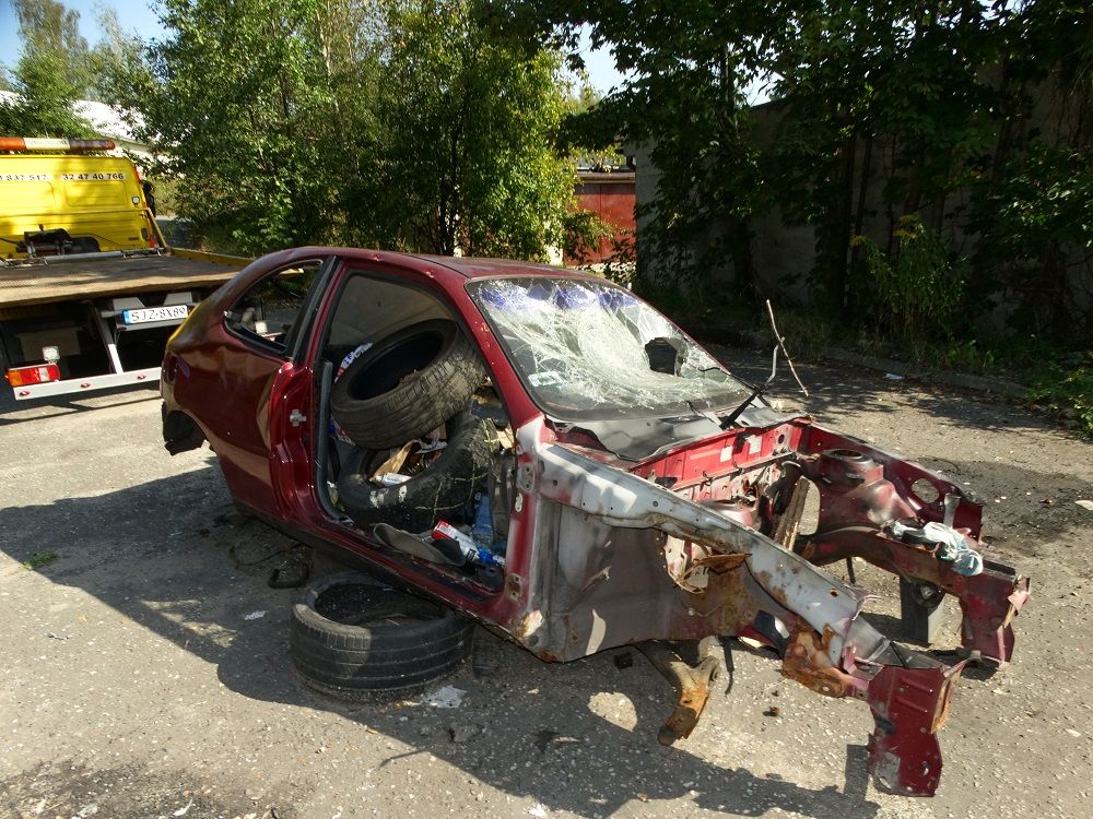 Straż miejska usuwa wraki