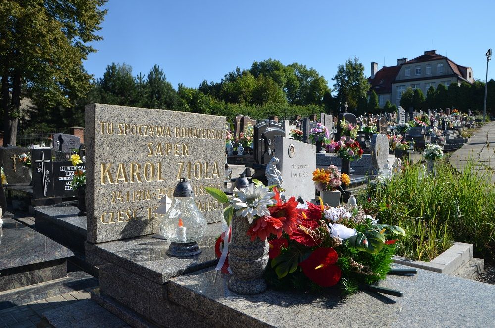 Grób Karola Zioły