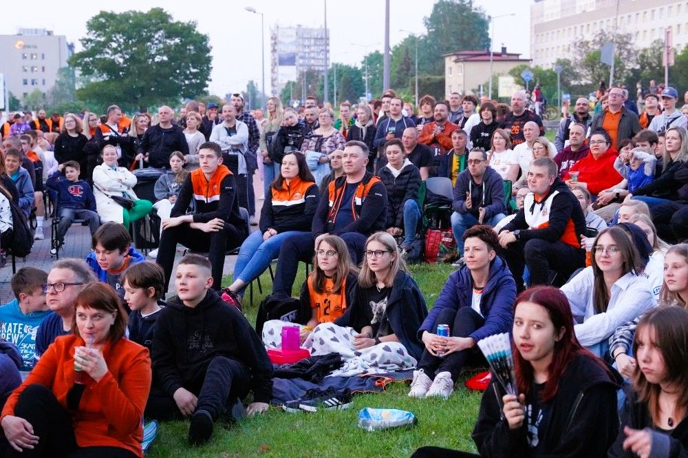 Na zdjęciu kibice podczas ubiegłorocznej Strefy Kibica.